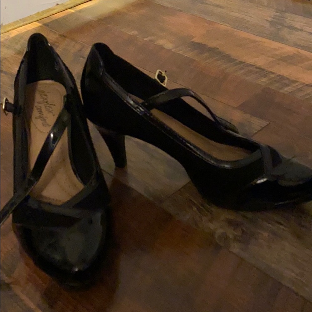 Black heels